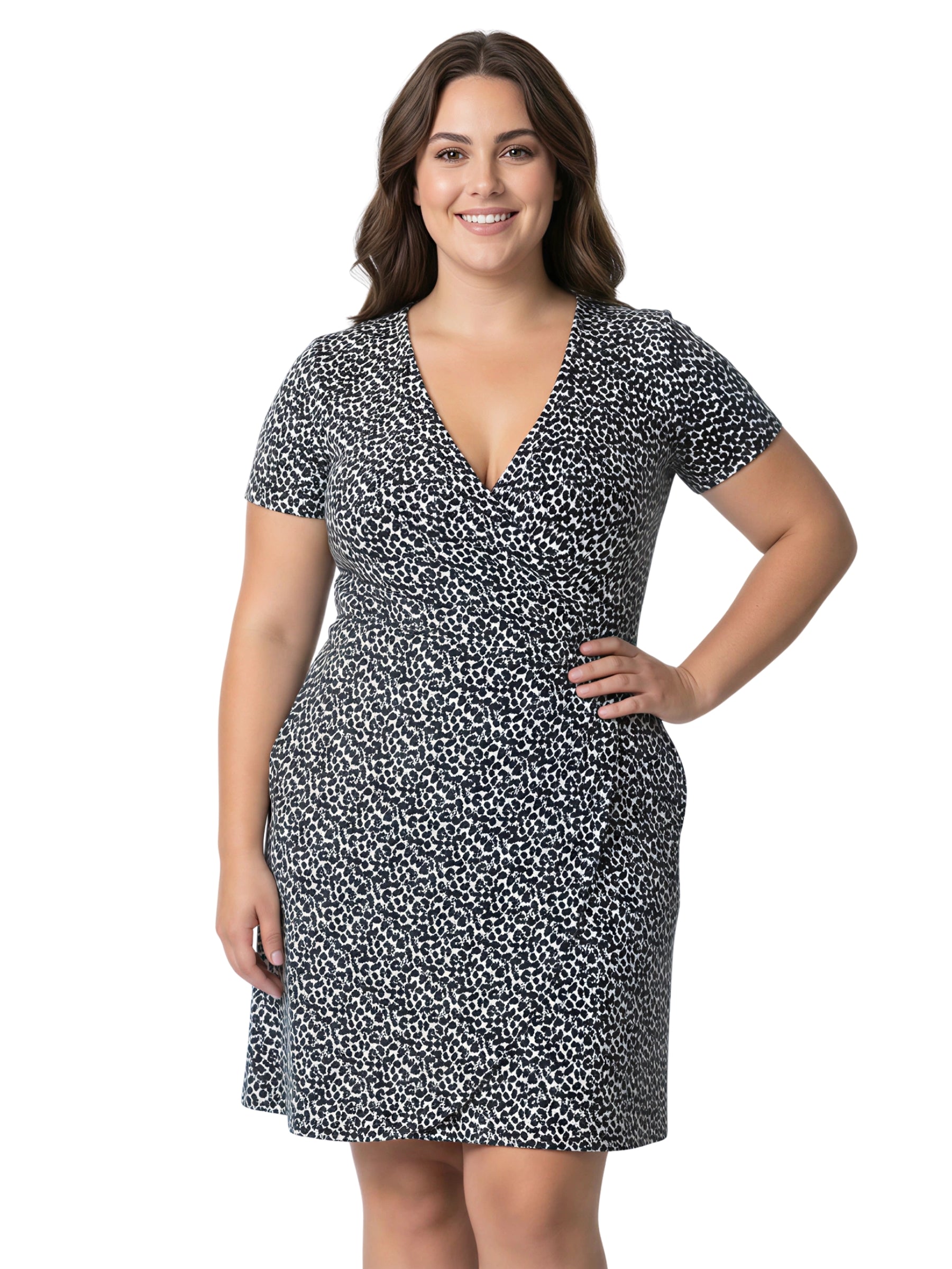 Shoreline Chic Plus Size Cover-Up - Black & White