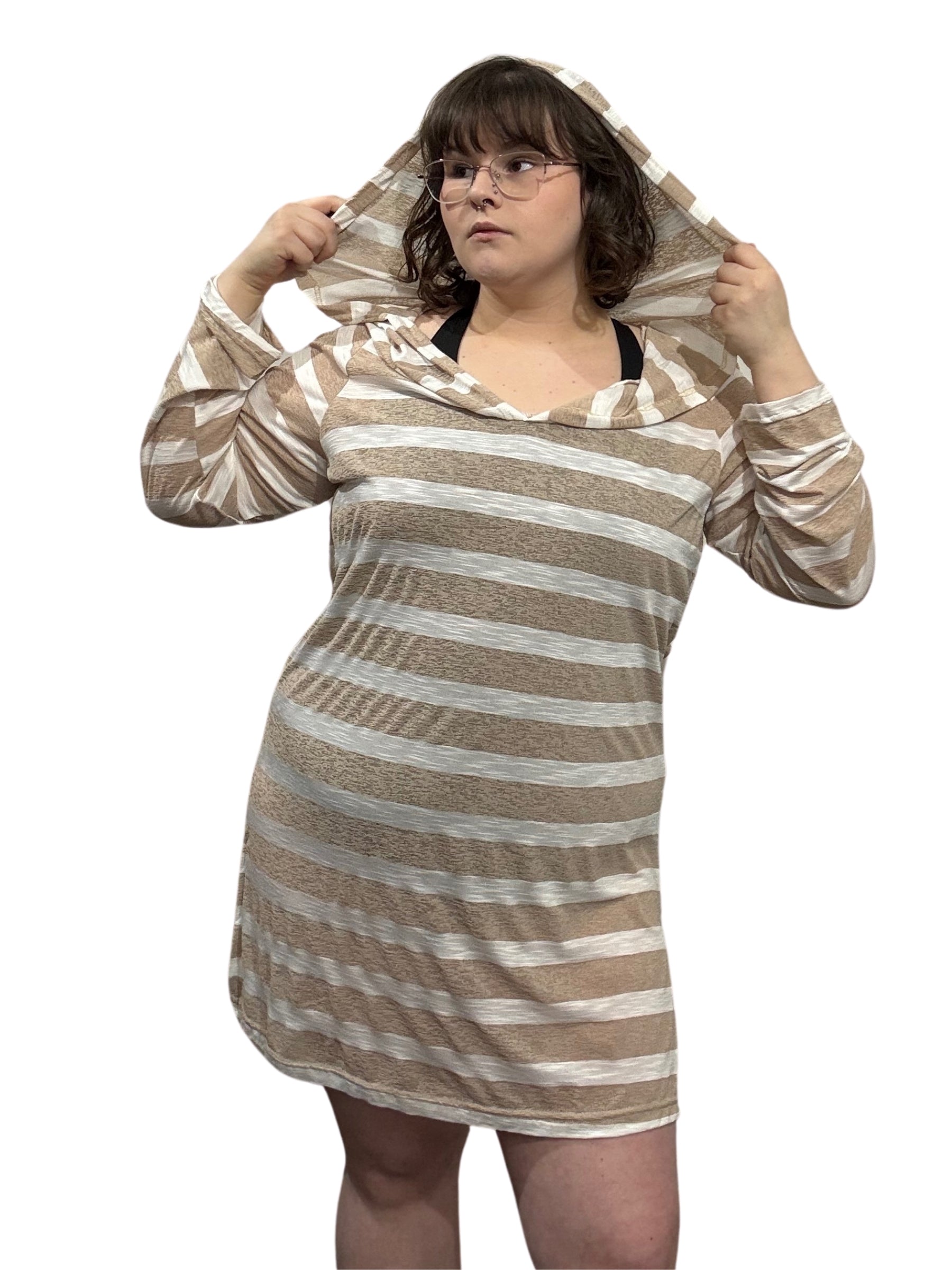 Cache Maillot Nautica Manche Longue Taille Plus (Sable & Blanc) de Cover Me