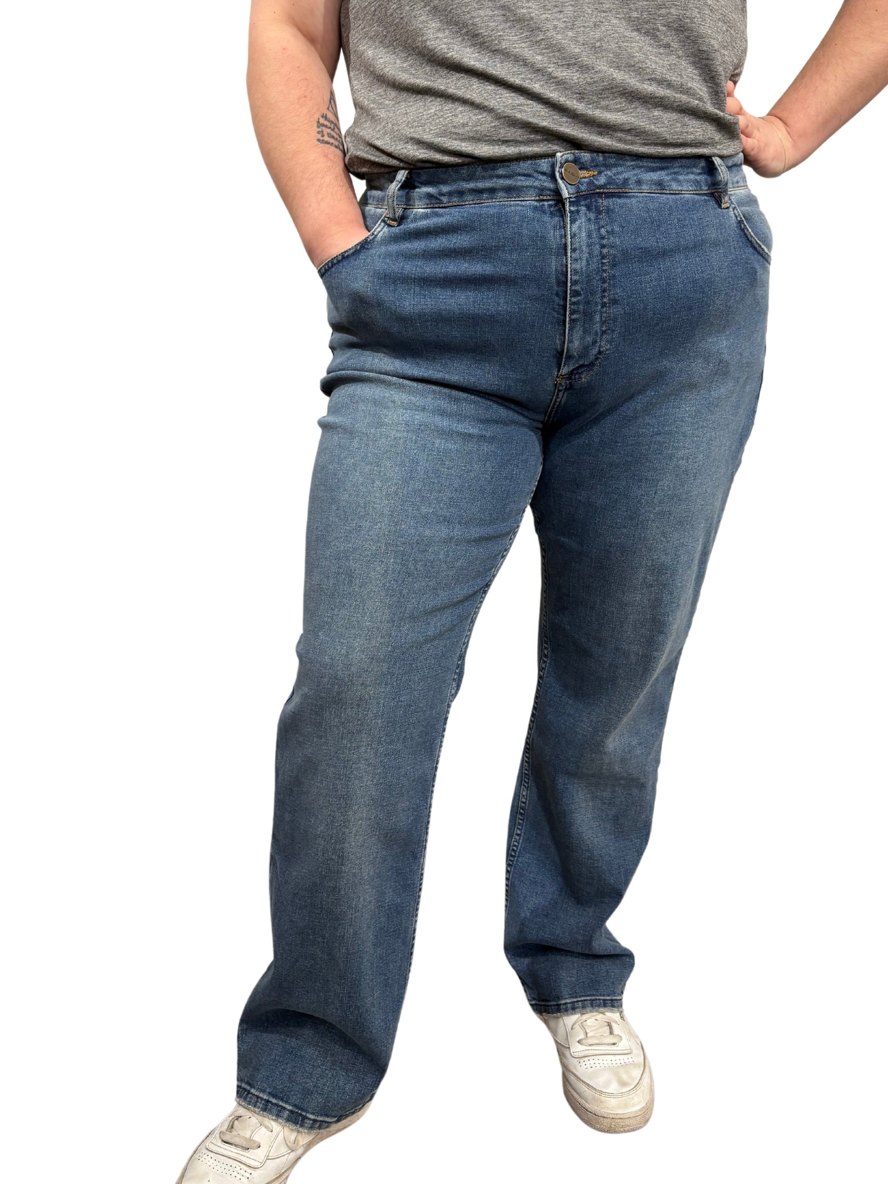 Jean Droit Taille Haute Denver-DIS2 Taille Plus (Dim Sky) de Lola Jeans