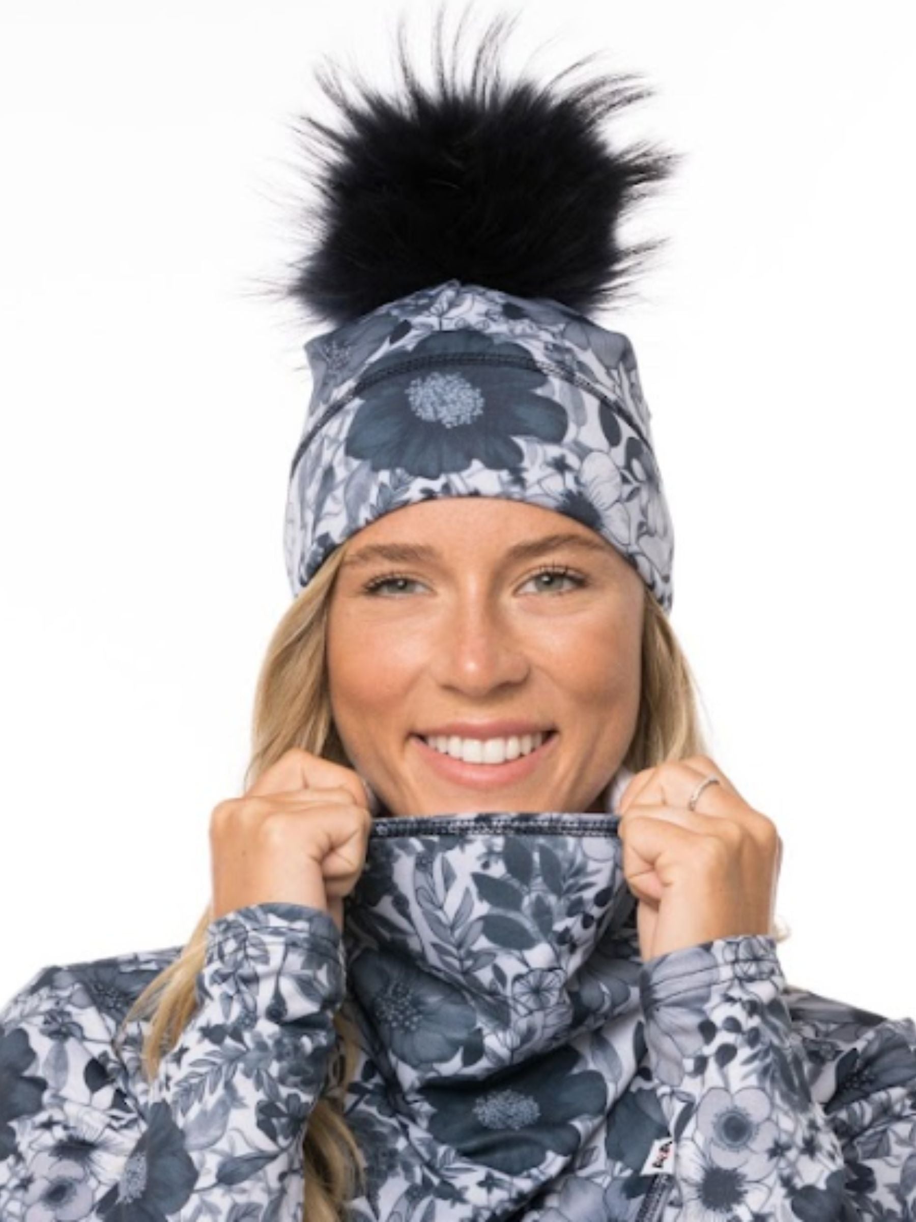 Chamonix Hat with Pompom Nantes Blue Tones (Navy Pompom) from Autrement et Alors