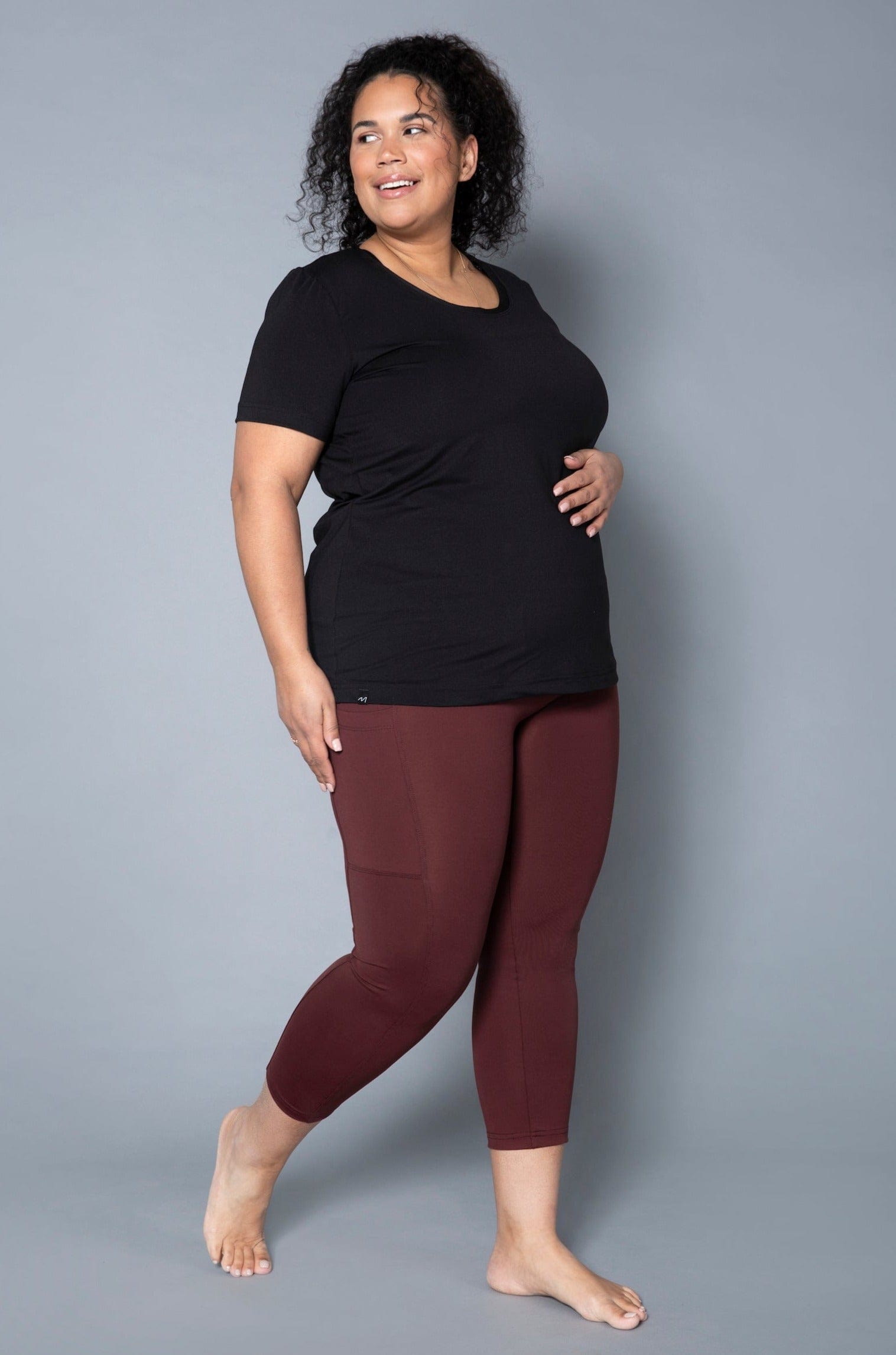 MOOV Activewear Le Offside 22'' Plus Size 3-Pocket Shaping Leggings (Mahogany)