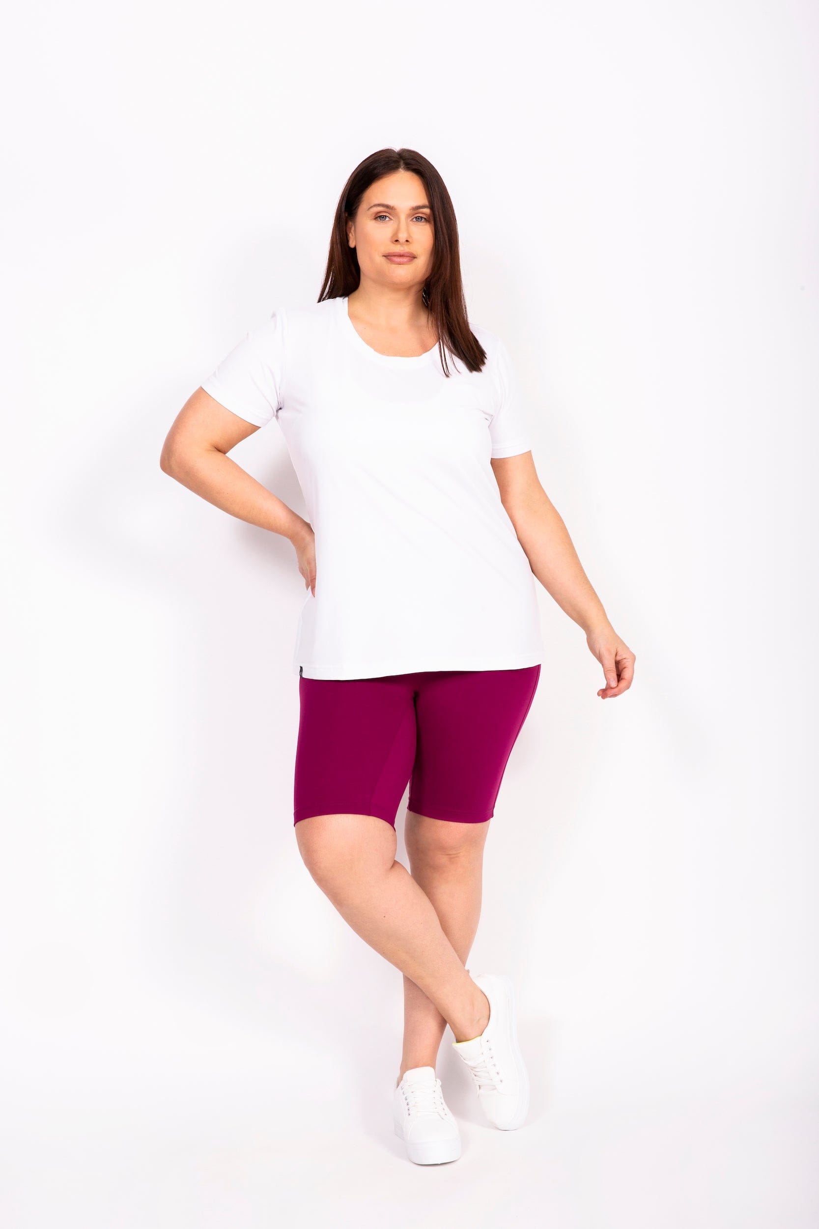 MOOV Activewear Le Everywhere 8'' Plus Size Sport Shorts (Magenta)