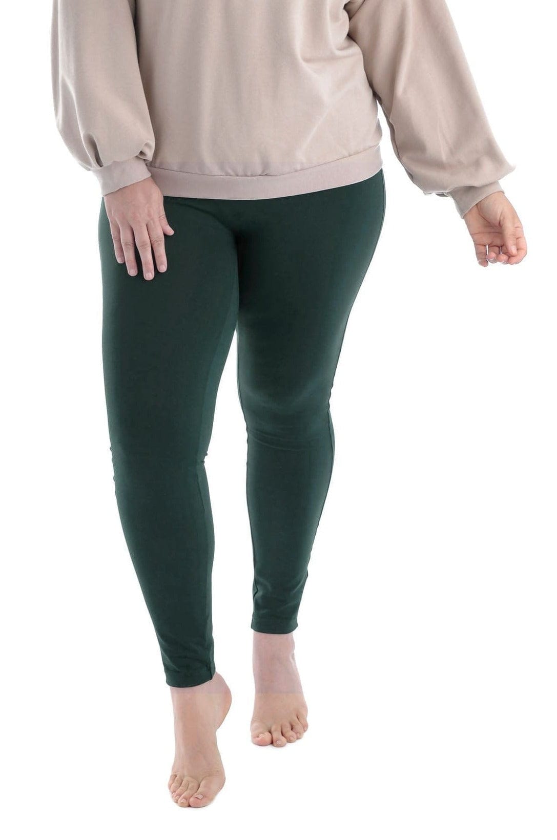 Le Everywhere 29.5'' Plus Size Shaping Leggings (Pine) from MOOV Activewear